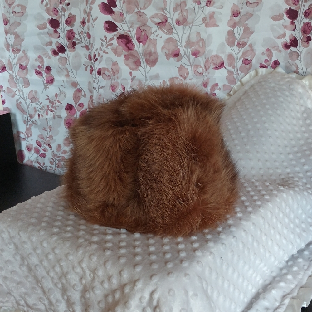 Fur Hat - Picture 12 of 14